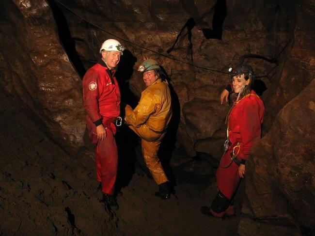 Glyn, Tony and Alison at the sump