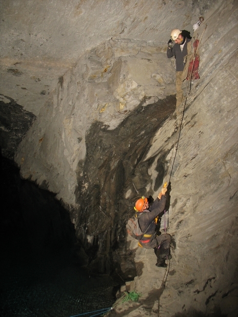 Short prusik up to the level of Rhosydd