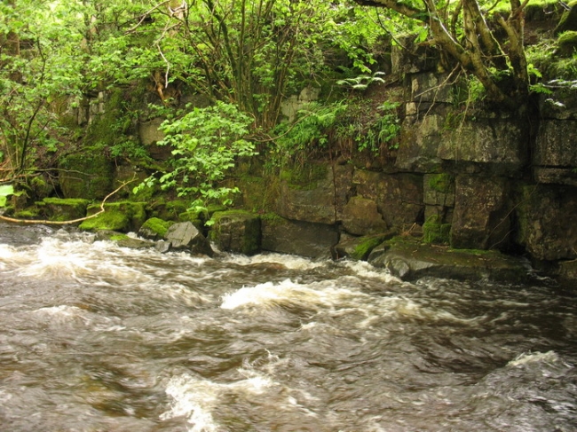 Entrance to Little Neath River Cave - flooded - again