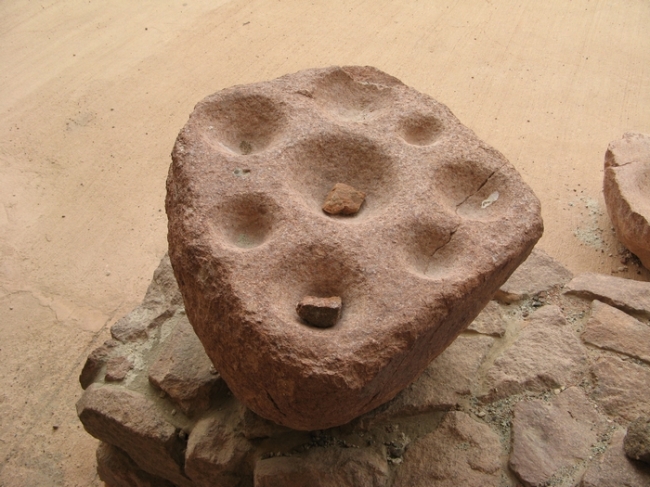 Crushing block (of granite)