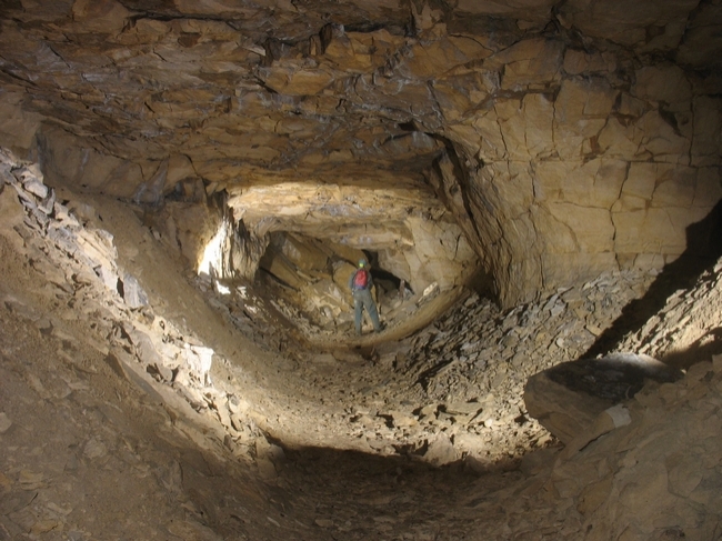 SWAN MINE: Entrance passage