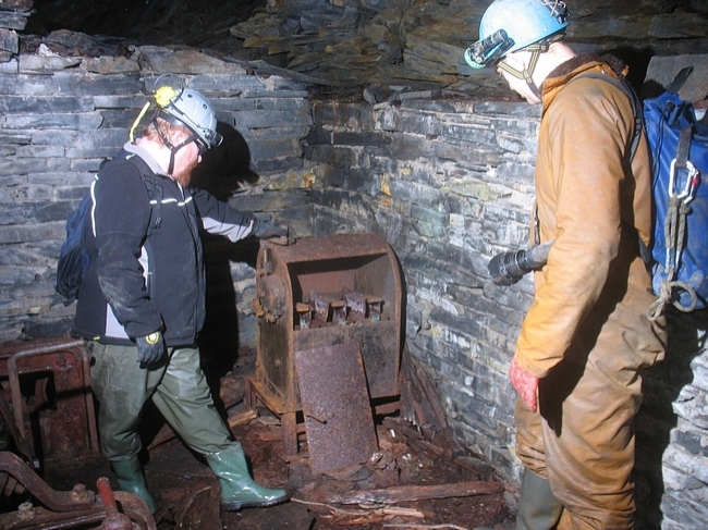 Starter and speed controller