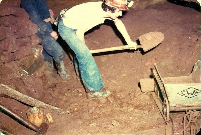 Digging Blue Shaft passage