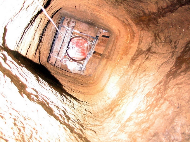 Pot Shaft from below