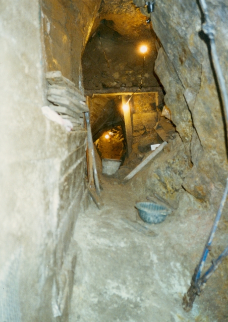 The passage connecting the new and old shaft entrances