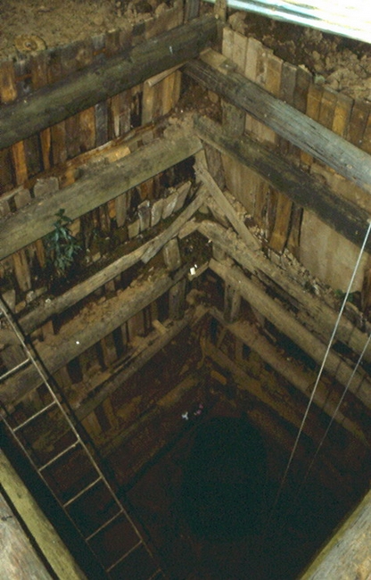Shoring in Temple Shaft