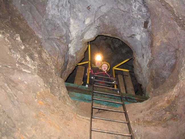 Shaft in Sand Cavern