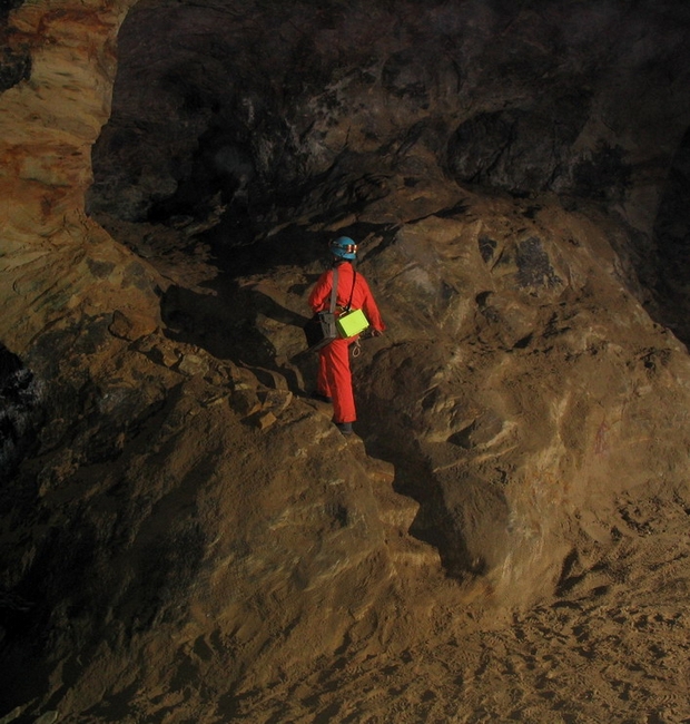 Climbing out of Twisted Pillar