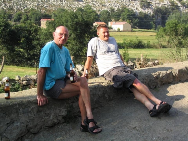 Geoff and Roy at the Vega bar