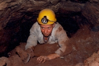 Todge clears a passage in Wood Mine (Deceased)