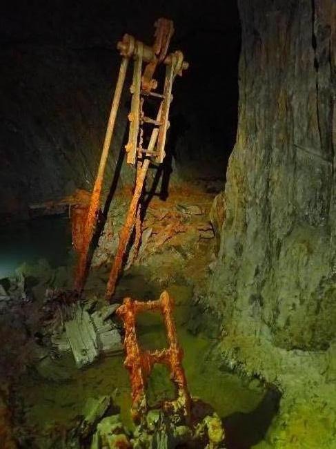 Another view of the pump mechanism