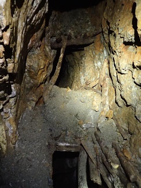 The winze east of the adit