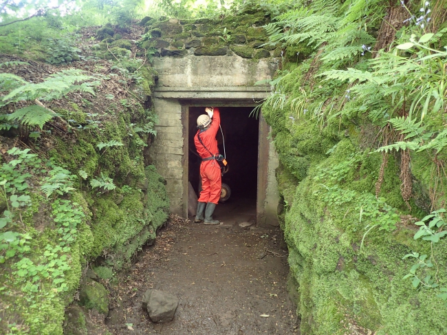 Wood Mine - laser scanning at the entrance Wood Mine - laser scanning at the entrance