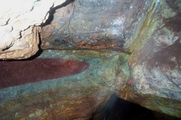 View looking east along the vein in Engine Vein