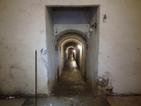 Picture 2: Internal corridor